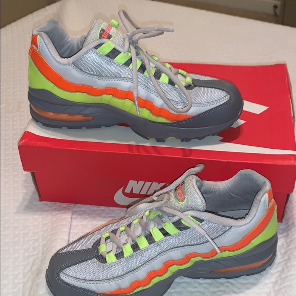 Nike Air Max ‘95 Boys Grade school